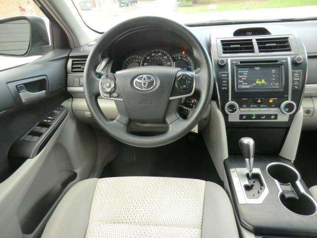 Toyota Camry 2014 photo 10